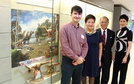 HKU Hosts International Symposium on the Origins of Birds and Flight and Presents Related Display in the Stephen Hui Geological Museum
