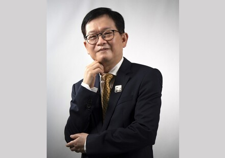 Distinguished HKU mathematician Professor Ngai-Ming MOK awarded the 2022 Future Science Prize in Mathematics and Computer Science