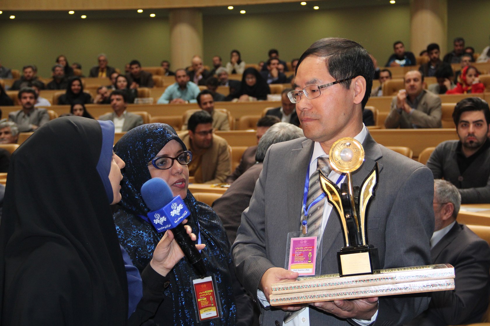 Iranian media interviews Professor Zhao after the Ceremony. Image courtesy: Khwarizmi International Award
