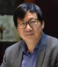 Dr Zhou