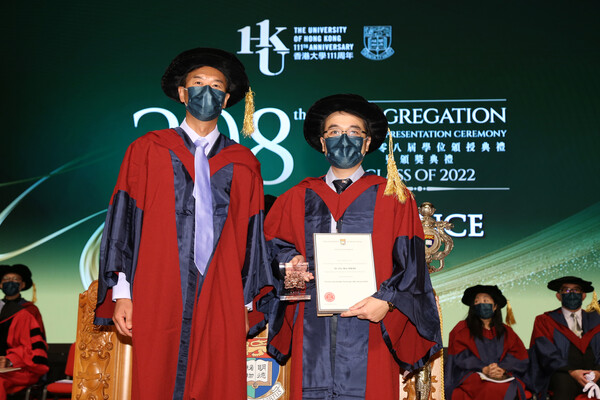 Dr C W Kwan received the Faculty Knowledge Exchange (KE) Award 2022