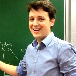 Dr. Lukas Janssen