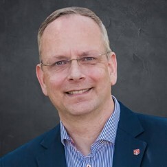 Professor Richard De Grijs
