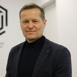 Professor Ferenc KRAUSZ