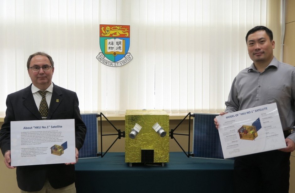 From the left: Key members of HKU Laboratory for Space Research: Acting Director Professor Quentin Parker, and Deputy Director Dr Meng Su.