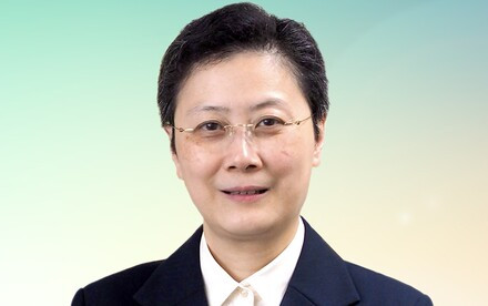HKU renowned chemist Professor Vivian Wing-Wah YAM receives  2022 American Chemical Society (ACS) National Award  – the 2022 Josef Michl ACS Award in Photochemistry