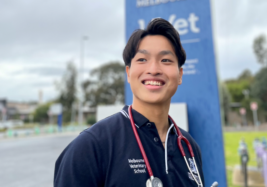 Jason WONG, fourth-year student at HKU School of Biological Sciences, majoring in Molecular Biology and Biotechnology. He is also a first-year student in Doctor of Veterinary Medicine (DVM) programme  at the University of Melbourne, Australia