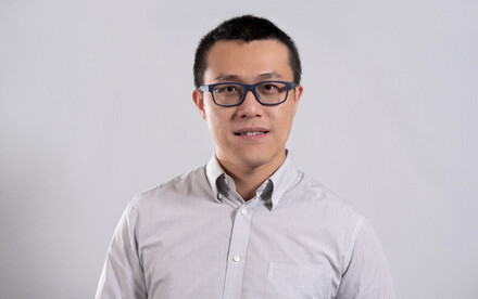 HKU Physicist Professor Yi Yang Bags Two Prestigious Awards for Pioneering Photonics Research in 2024