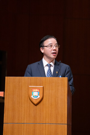 Professor Xiang Zhang makes welcome remarks.